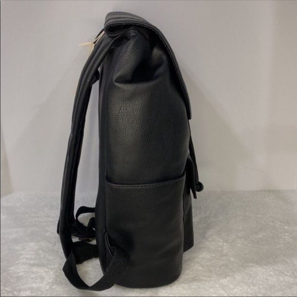 🌺 Universal Thread Faux Leather Black Backpack Bag- w/Flap Snap NEW with Tags - Picture 10 of 12